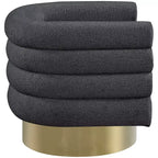 Meridian Furniture Chaise en tissu bouclé Tessa