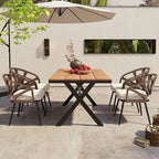 Ensemble d'extérieur contemporain avec chaises en rotin PE et table en bois composite