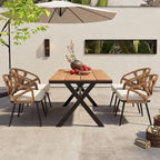 Ensemble d'extérieur contemporain avec chaises en rotin PE et table en bois composite