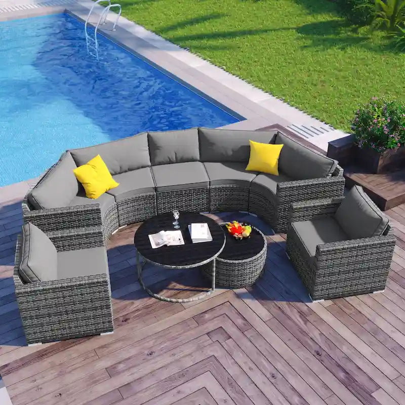 Ensemble de patio demi-lune 9 pièces avec table gigogne et fauteuils