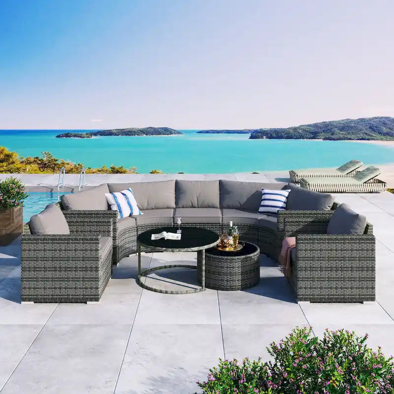 Ensemble de patio demi-lune 9 pièces avec table gigogne et fauteuils