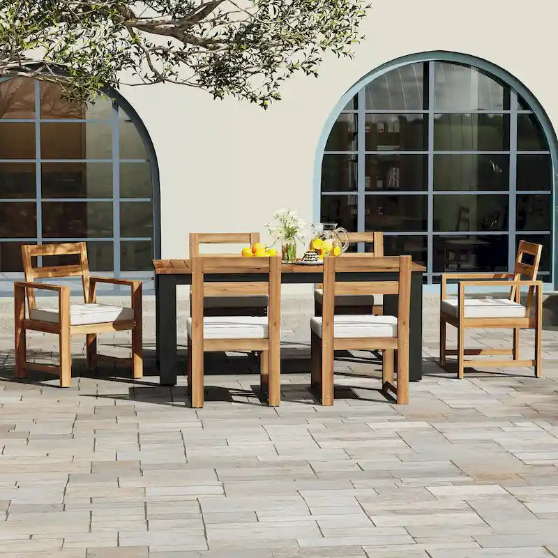 Ensemble de 7 pièces table et chaises de patio, ensemble de table à manger en bois pour 6 avec trou pour parasol, 2 fauteuils et 4 chaises sans accoudoirs