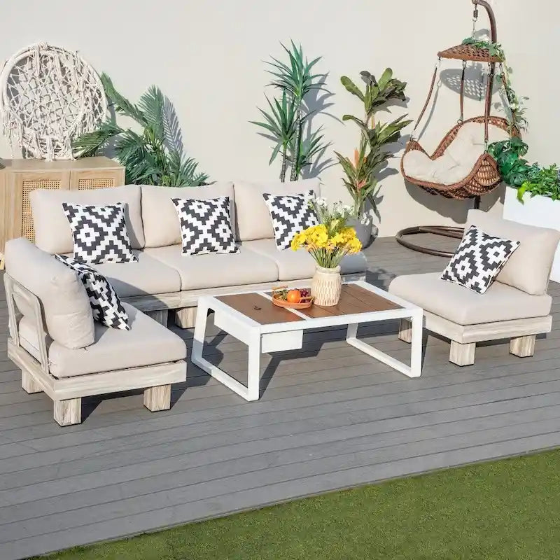 Salon de jardin moderne avec table basse et seau à glace