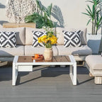 Salon de jardin moderne avec table basse et seau à glace