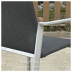 Ensemble de salle à manger d'extérieur Vesuvio en aluminium 11 pièces gris clair avec chaises à dossier en textilène gris minuit - S.O.