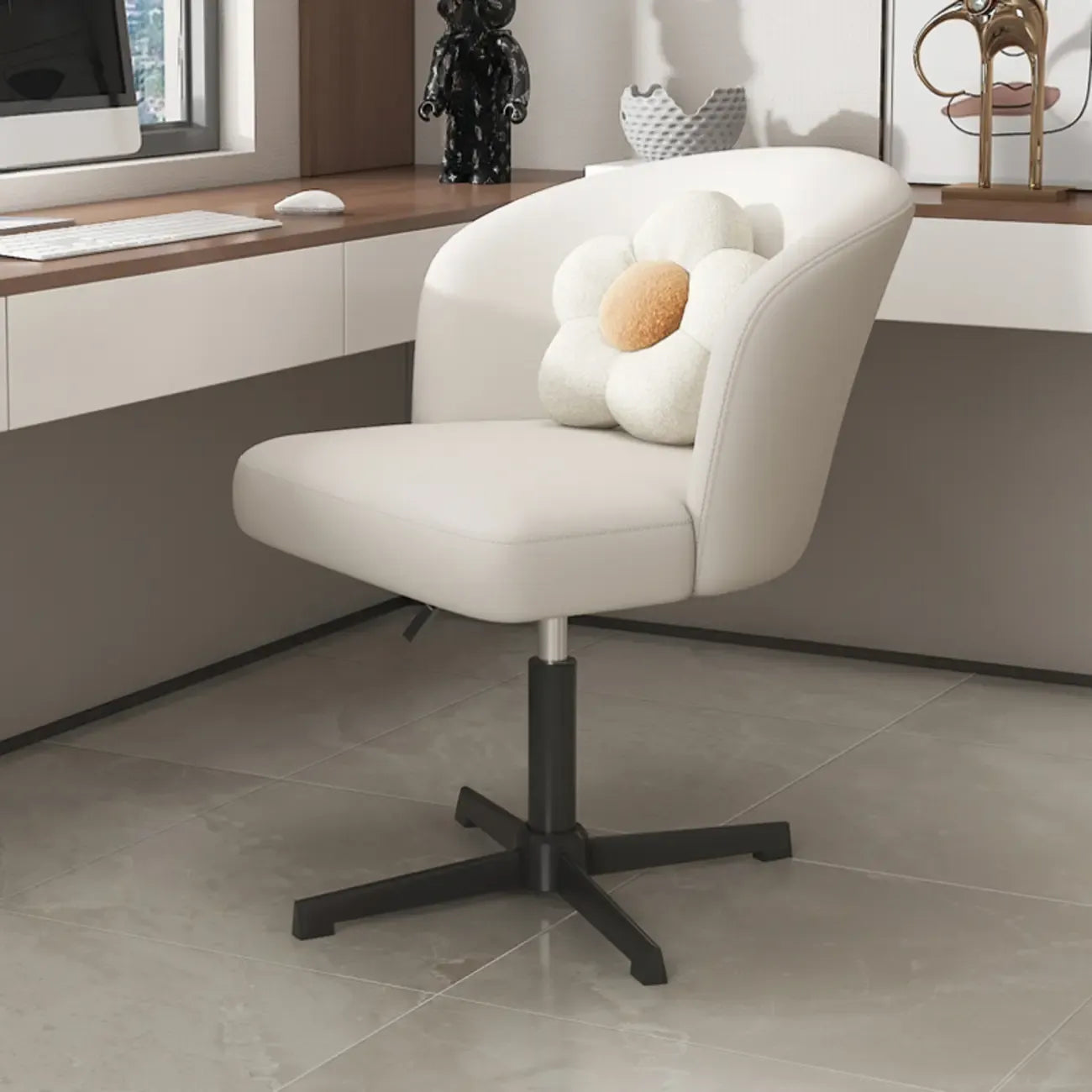 Fauteuil de bureau pivotant élégant en cuir orange