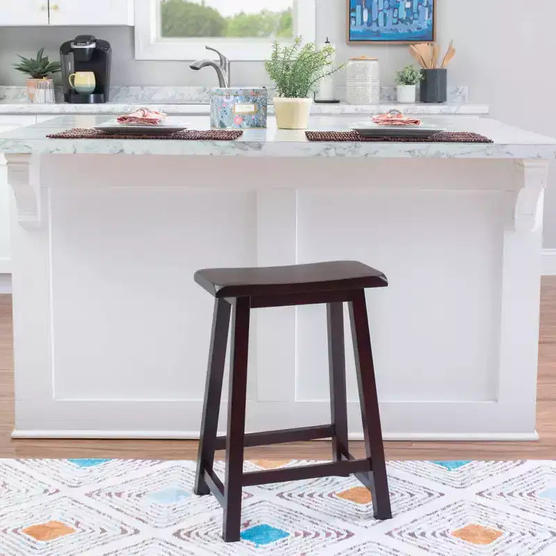 Tabouret de bar 61 cm, hauteur comptoir, bois marron - Linon : Classique, sans dossier, construction en bois d'hévéa