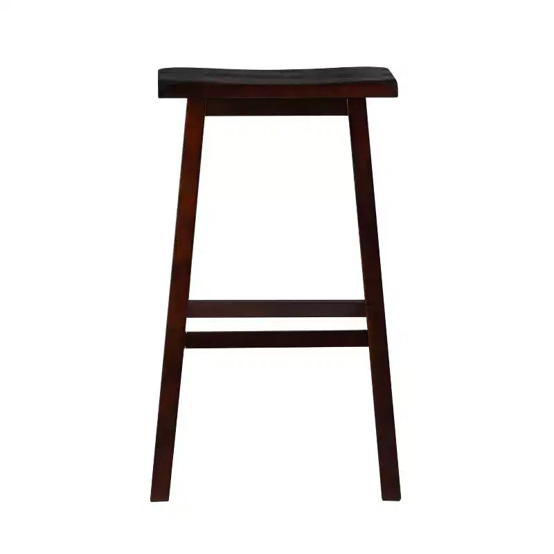 Tabouret de bar 30" sans dossier avec assise inclinée marron bois - Linon : Bois d'hévéa, repose-pieds, hauteur fixe