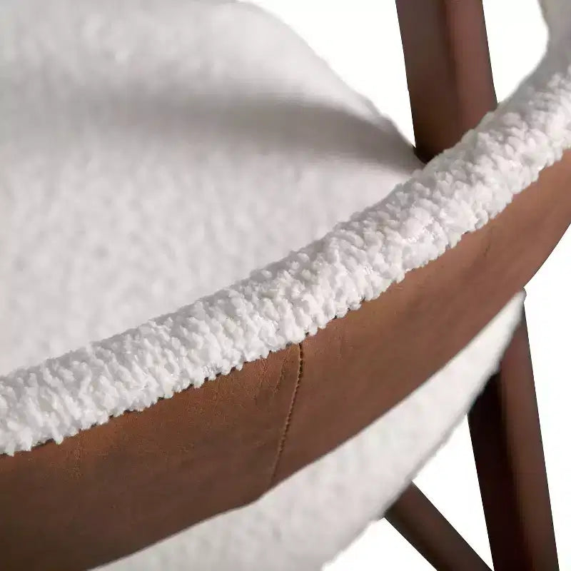 HOMES: Inside + Out Lot de 2 chaises de salle à manger Pearlcrest Mid-Century Modern en tissu bouclé, noyer