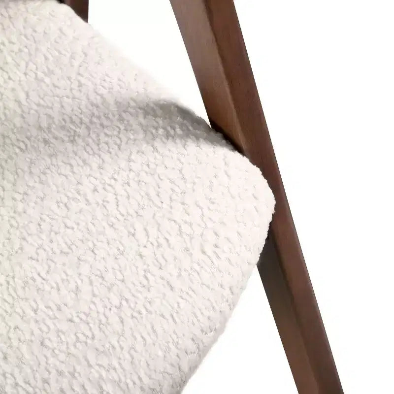 HOMES: Inside + Out Lot de 2 chaises de salle à manger Pearlcrest Mid-Century Modern en tissu bouclé, noyer