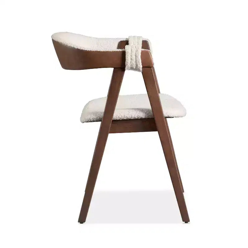 HOMES: Inside + Out Lot de 2 chaises de salle à manger Pearlcrest Mid-Century Modern en tissu bouclé, noyer