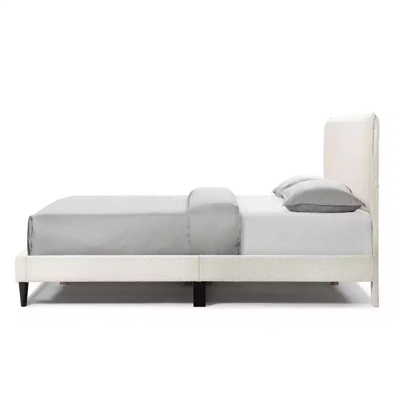 24/7 Shop At Home Lit plateforme avec tête de lit capitonnée Queen Heartwild Modern Boucle : Finition lisse et cadre en bois