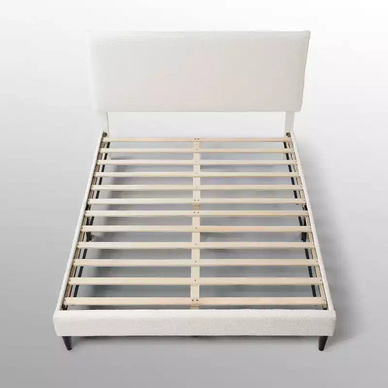 24/7 Shop At Home Lit plateforme avec tête de lit capitonnée Queen Heartwild Modern Boucle : Finition lisse et cadre en bois