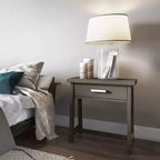 Table de chevet 24 po en bois massif Hawkins - Wyndenhall