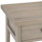 Table de chevet 24 po en bois massif Hawkins - Wyndenhall