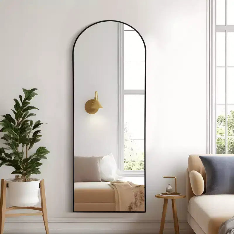Miroir décoratif mural arqué à cadre métallique moderne Dovelina