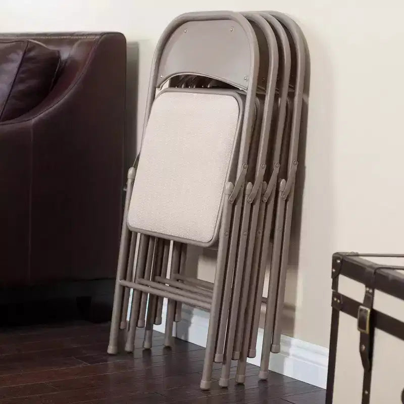 MECO Lot de 4 chaises pliantes rembourrées de luxe Sudden Comfort avec assise de 40,6 x 40,6 cm et patins de protection pour les pieds