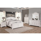 Commode triple et miroir Beachcrest (en option)