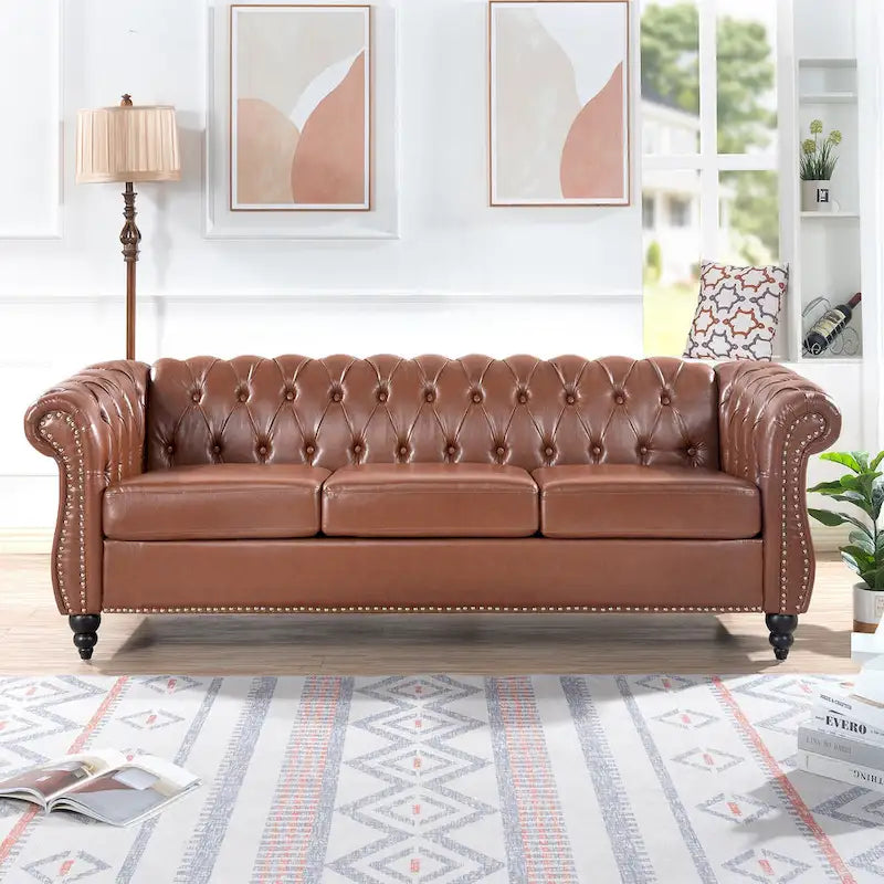 Canapé Chesterfield en similicuir à accoudoirs roulés avec coussins amovibles