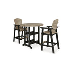 Ensemble de salle à manger d'extérieur 3 pièces Signature Design by Ashley Fairen Trail noir/bois flotté – 45,13 L x 45,13 P x 42 H