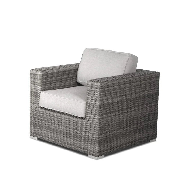 Chaise de patio avec coussins