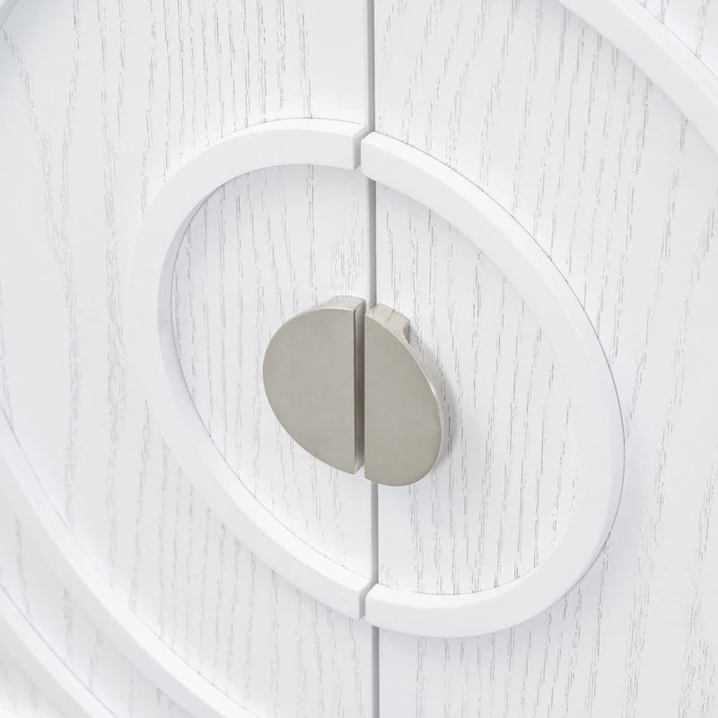 Meuble de rangement avec poignée de porte en métal