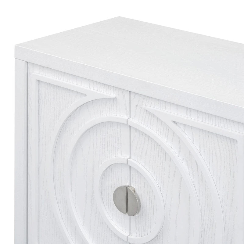 Meuble de rangement avec poignée de porte en métal