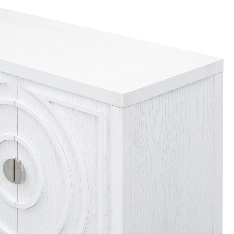 Meuble de rangement avec poignée de porte en métal