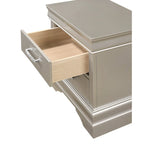 Ensemble de chambre à coucher Sigurd 4 pièces en similicuir argenté capitonné