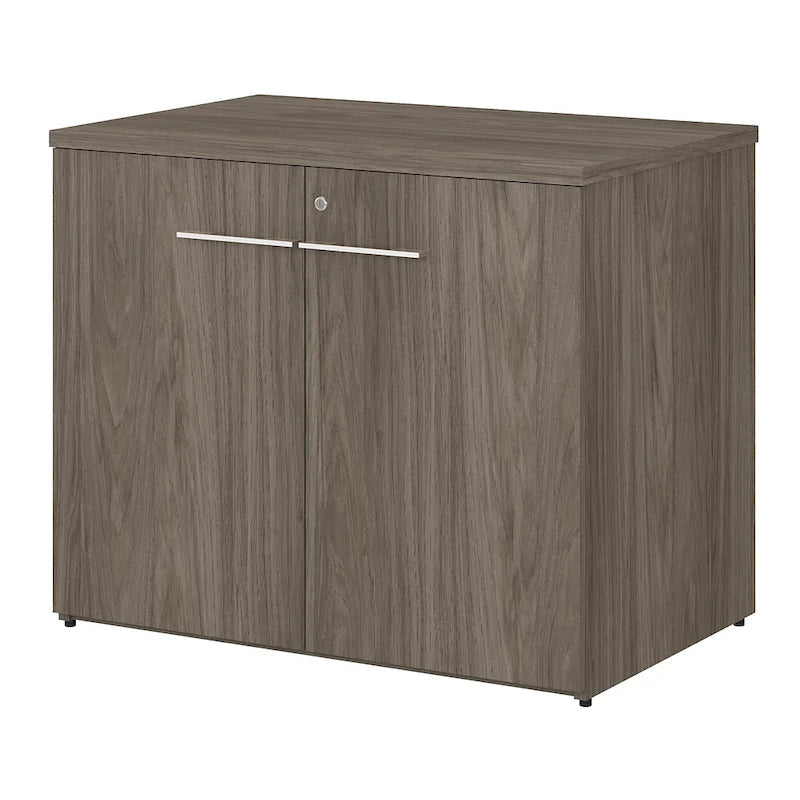 Armoire de rangement à 2 portes de 36 po Office 500 de Business Furniture