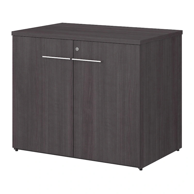 Armoire de rangement à 2 portes de 36 po Office 500 de Business Furniture