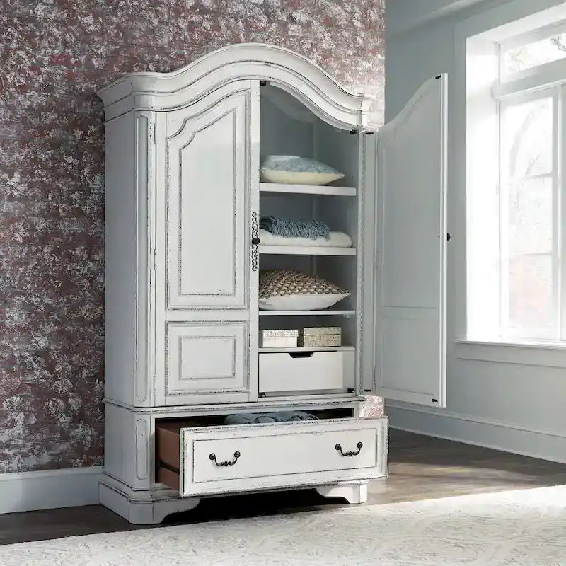 Armoire Blanc Antique Magnolia Manor
