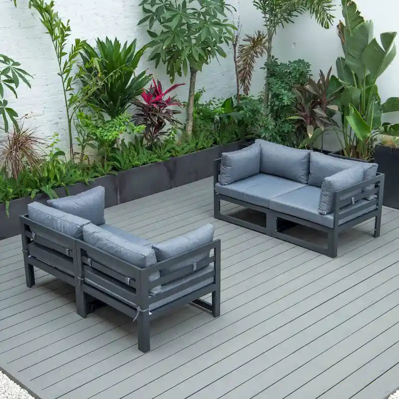 LeisureMod Chelsea Ensemble de canapé sectionnel 4 pièces en aluminium noir avec coussins pour patio