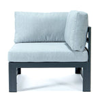 LeisureMod Chelsea Ensemble de canapé sectionnel 4 pièces en aluminium noir avec coussins pour patio