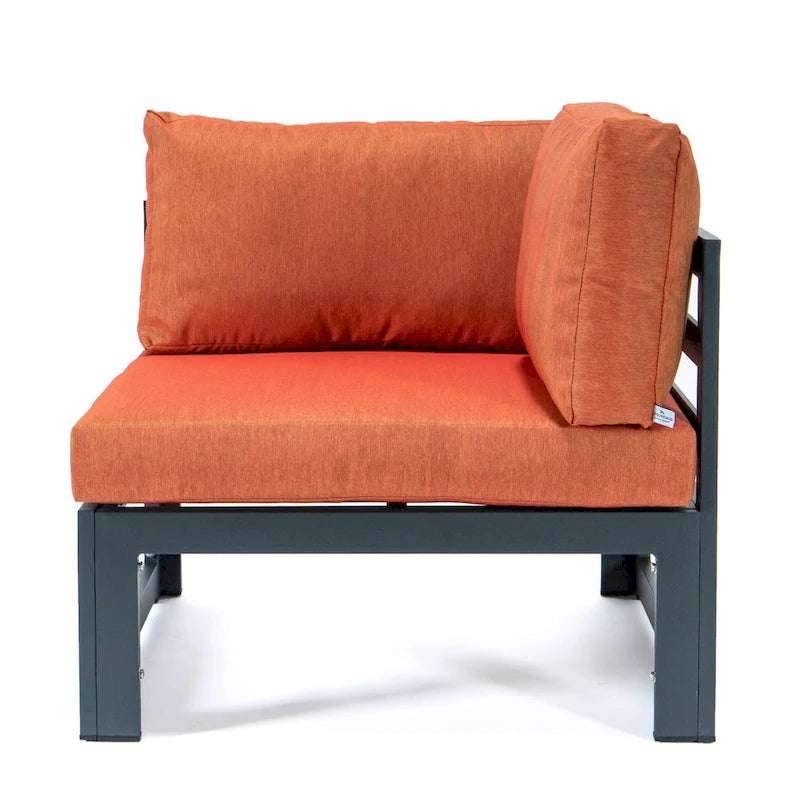 LeisureMod Chelsea Ensemble de canapé sectionnel 4 pièces en aluminium noir avec coussins pour patio