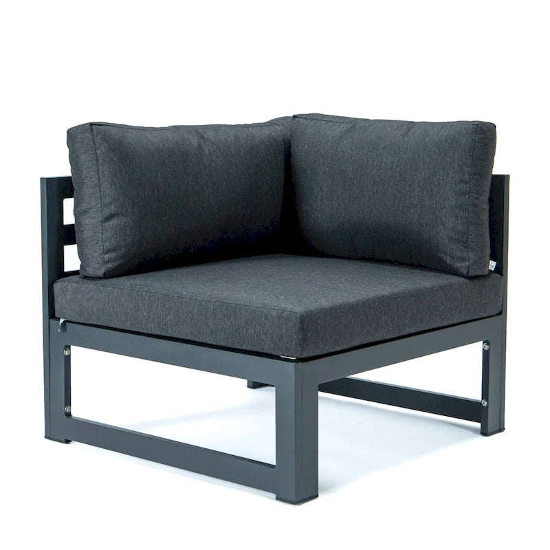 LeisureMod Chelsea Ensemble de canapé sectionnel 4 pièces en aluminium noir avec coussins pour patio