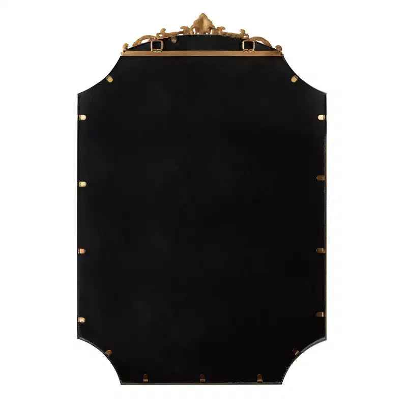 Miroir Arendahl de style traditionnel avec bordure festonnée, couleur or, de Kate & Laurel All Things Decor