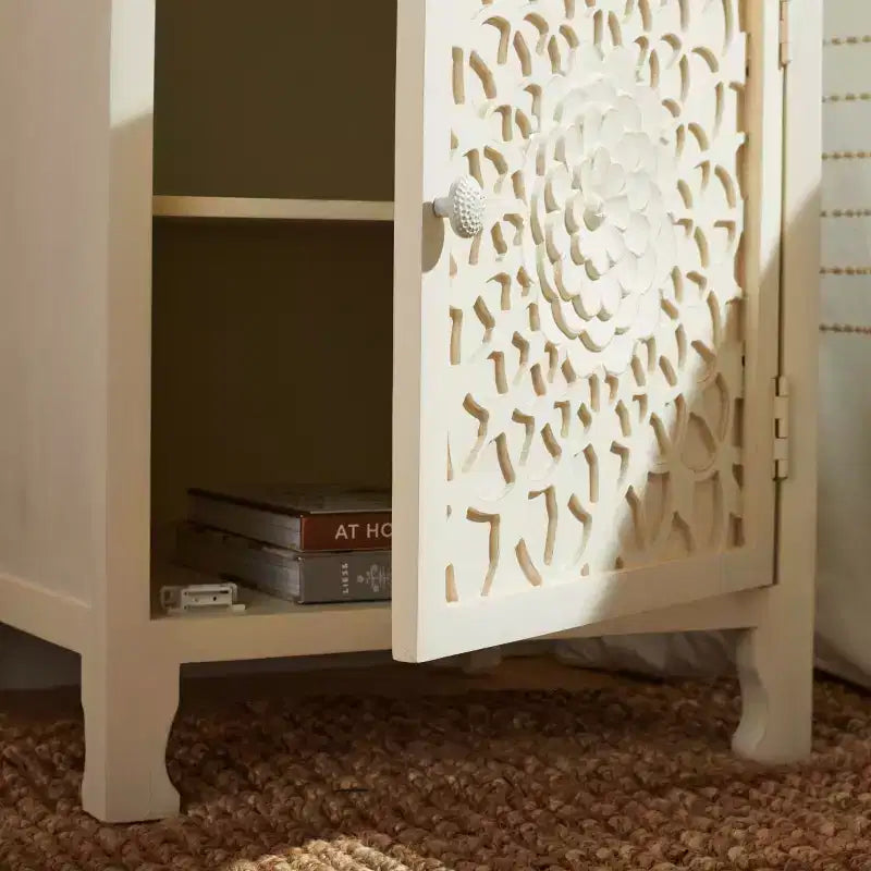 Table de chevet 2 étagères 1 porte Rayetta - NST5304 - Blanc délavé - Safavieh