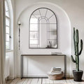 Miroir mural décoratif Dovelina 41L x 28l en forme de fenêtre arquée avec cadre en métal pour salon, entrée, chambre à coucher Noir/Doré