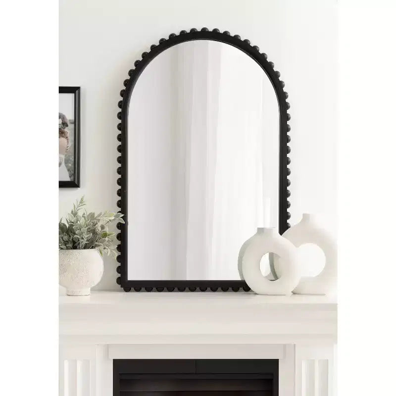 Miroir mural arqué Beadbrook 20x30 par Kate & Laurel All Things Decor