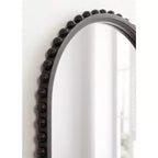 Miroir mural arqué Beadbrook 20x30 par Kate & Laurel All Things Decor