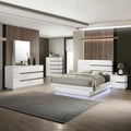 New Classic Furniture Corazon White 4-piece Bedroom Set with Nightstand