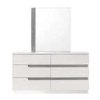 Ensemble de chambre à coucher Corazon blanc 4 pièces de New Classic Furniture avec table de chevet