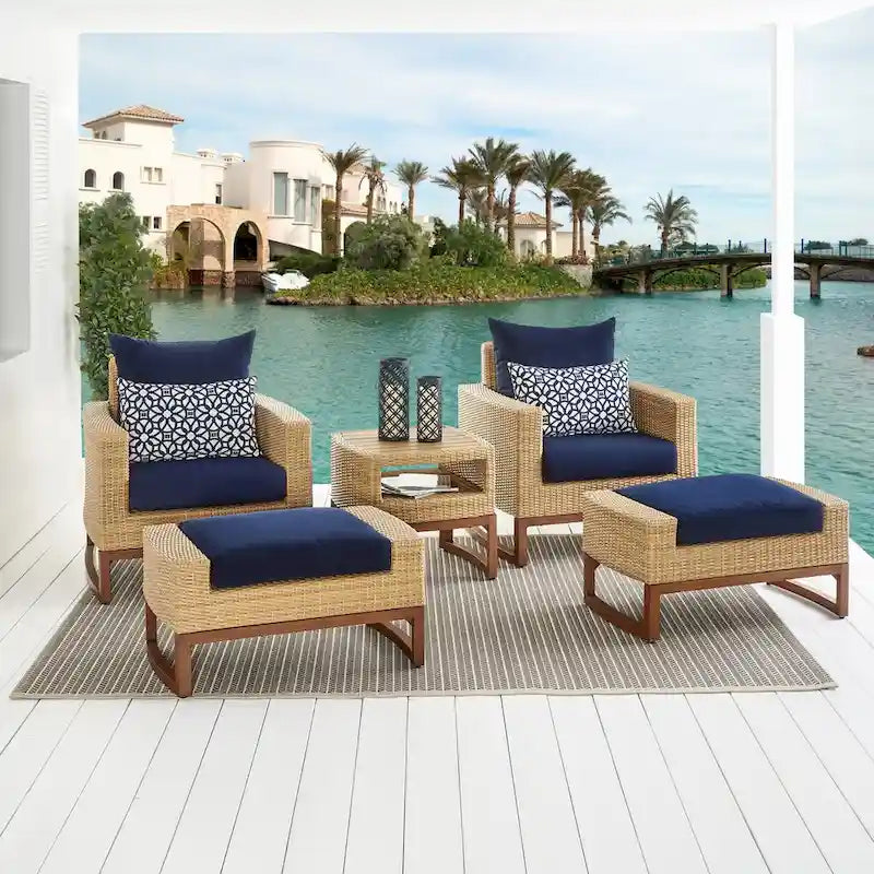 Ensemble de 5 chaises de jardin et poufs Mili Sunbrella pour l'extérieur