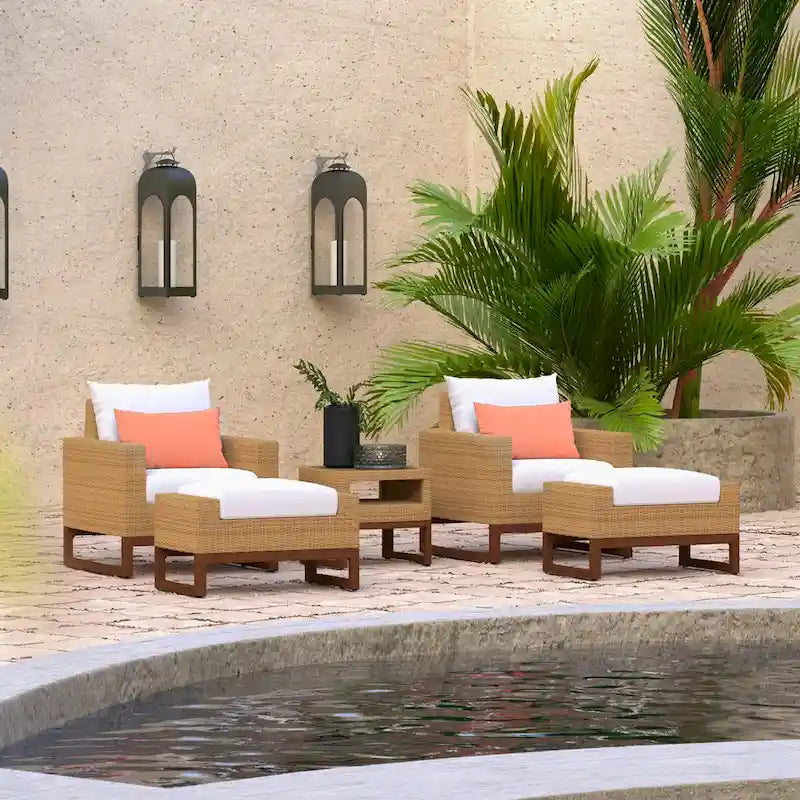 Ensemble de 5 chaises de jardin et poufs Mili Sunbrella pour l'extérieur