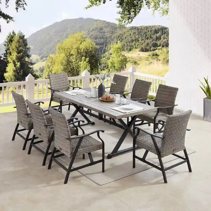 Ensemble de salle à manger en osier pour patio extérieur avec fauteuils et table