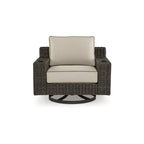Fauteuil inclinable pivotant d'extérieur Signature Design by Ashley Coastline Bay marron avec coussin - 42,63 L x 36,25 P x 35 H