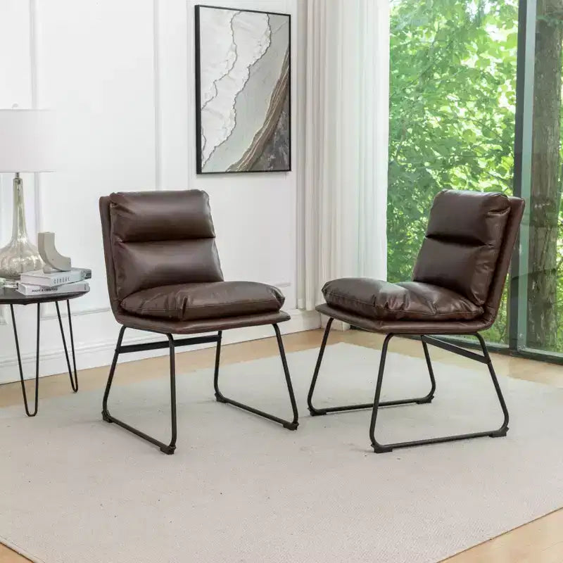 Chaises de salle à manger capitonnées contemporaines Milos de Roundhill Furniture, lot de 2