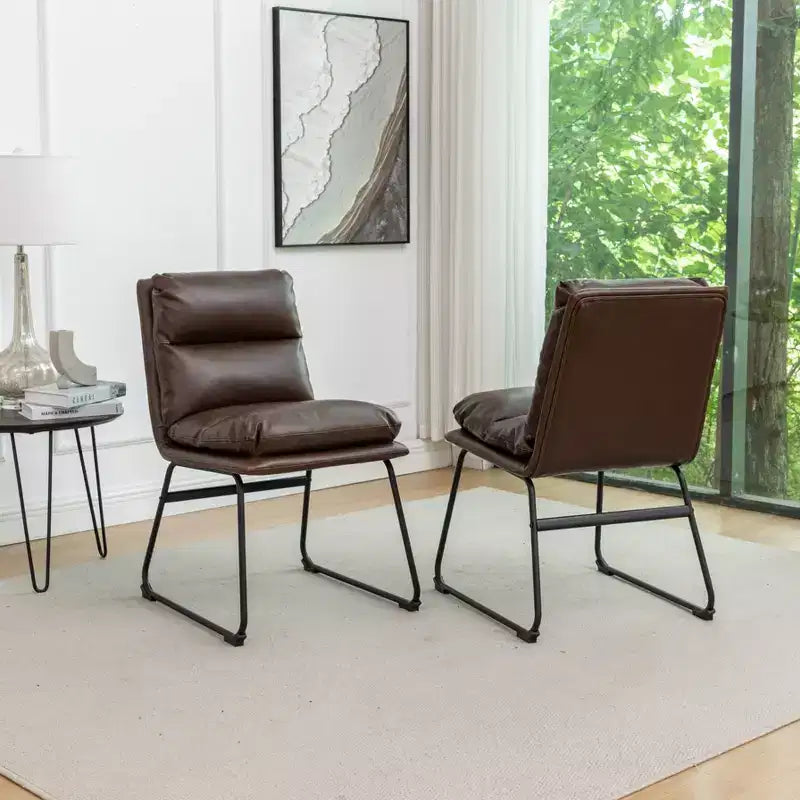 Chaises de salle à manger capitonnées contemporaines Milos de Roundhill Furniture, lot de 2