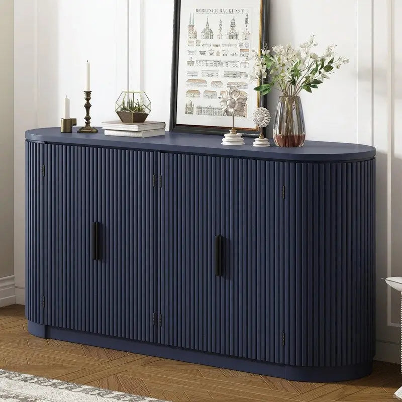 Armoire de rangement à portes rayées verticales avec poignées en métal, étagères réglables